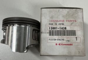 Kawasaki piston 13001-1430